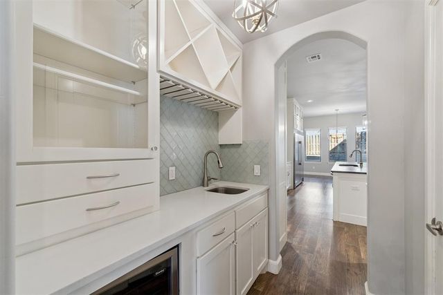 4624 Roundup Road, Edmond, OK 73034