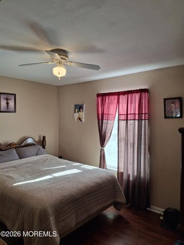 1209 2nd Avenue, Toms River, NJ 08757