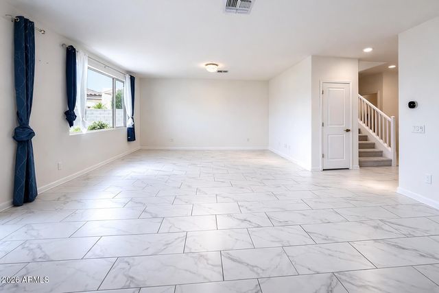 2439 W KOWALSKY Lane, Phoenix, AZ 85041