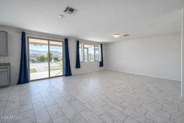 2439 W KOWALSKY Lane, Phoenix, AZ 85041