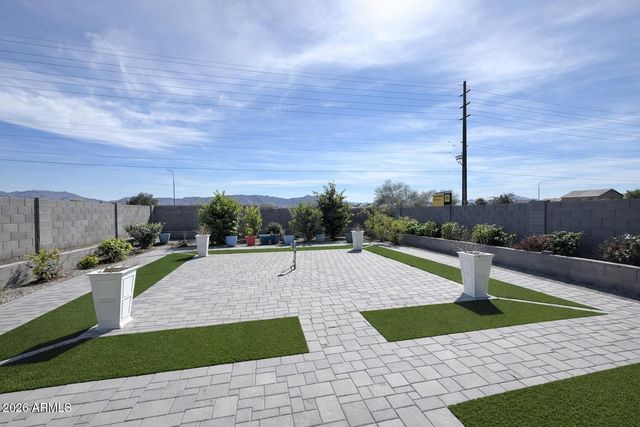 2439 W KOWALSKY Lane, Phoenix, AZ 85041