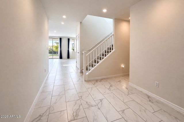 2439 W KOWALSKY Lane, Phoenix, AZ 85041