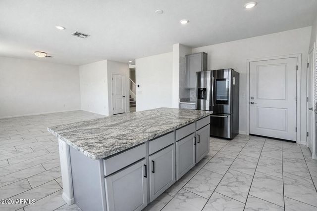 2439 W KOWALSKY Lane, Phoenix, AZ 85041