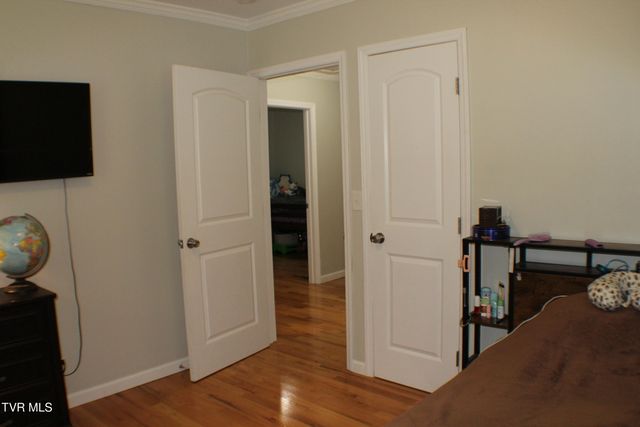 2032 Sherwood Road, Kingsport, TN 37664