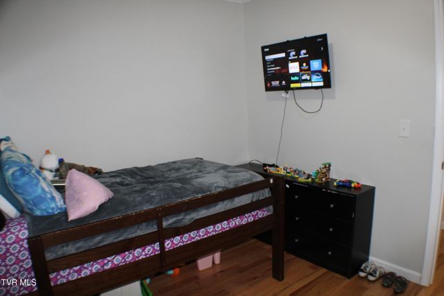 2032 Sherwood Road, Kingsport, TN 37664