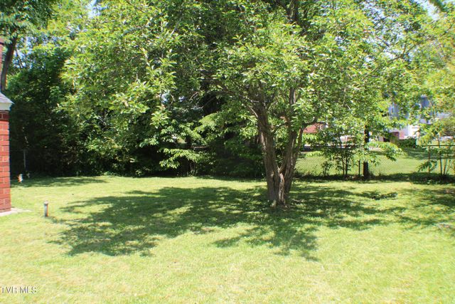 2032 Sherwood Road, Kingsport, TN 37664