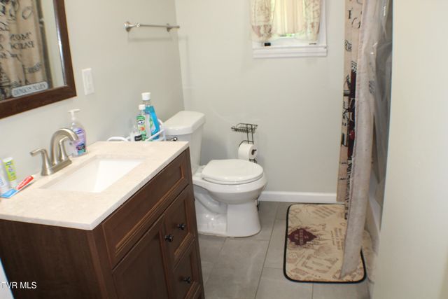 2032 Sherwood Road, Kingsport, TN 37664