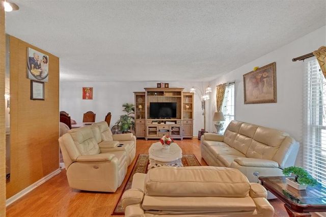 316 Shiloh Hills NW Drive, Kennesaw, GA 30144