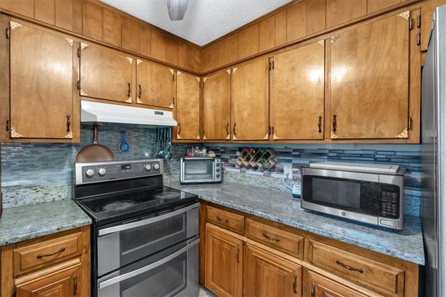 316 Shiloh Hills NW Drive, Kennesaw, GA 30144