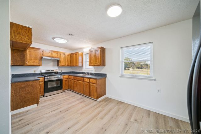 1254 N 4428 Road, Salina, OK 74365