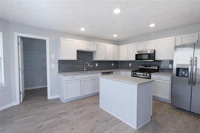 3255 Deer Valley Drive NW, Acworth, GA 30101