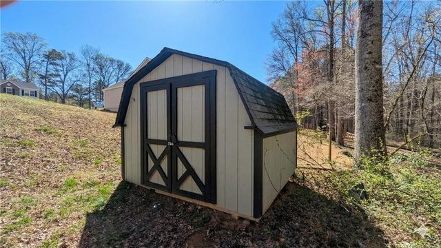 3255 Deer Valley Drive NW, Acworth, GA 30101