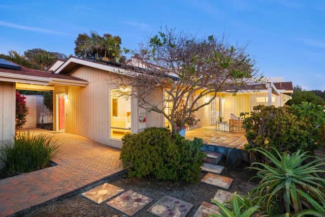 311 7Th Street, Del Mar, CA 92014