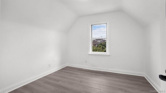 2729 Paulding Avenue, Bronx, NY 10469
