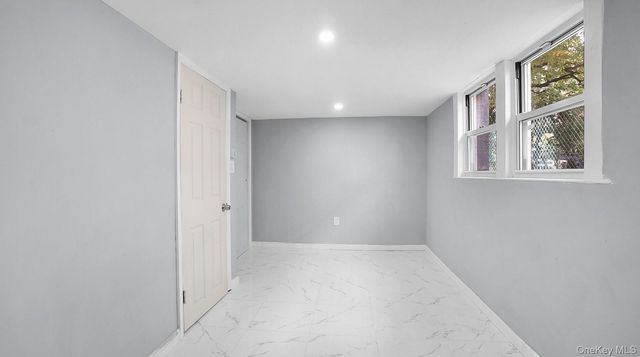 2729 Paulding Avenue, Bronx, NY 10469