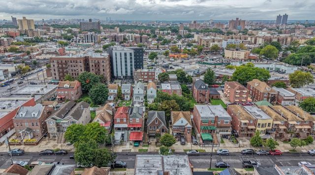 2729 Paulding Avenue, Bronx, NY 10469