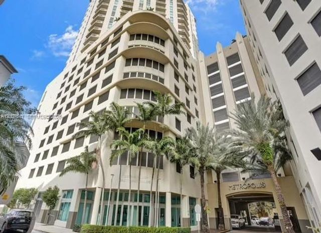 9066 SW 73rd Ct 1703, Miami, FL 33156