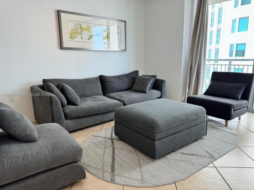 9066 SW 73rd Ct 1703, Miami, FL 33156