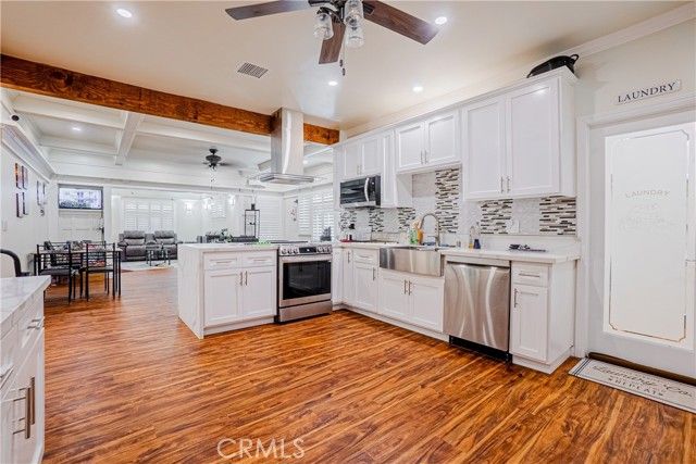 2289 W 29th Place, Los Angeles, CA 90018