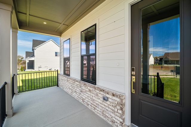 1956 Harmony Rd, Spring Hill, TN 37174