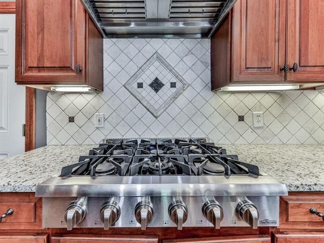 106 Twilight Overlook, Canton, GA 30114
