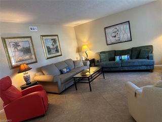 4633 Bayshore DR M2, Naples, FL 34112