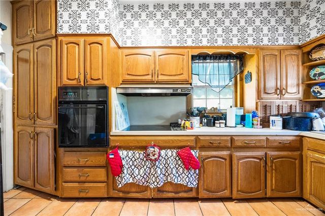 404 S Dogwood Street, Pharr, TX 78577