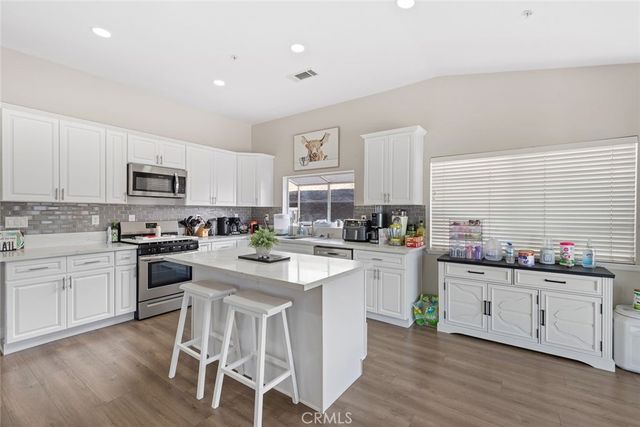 6835 N Escena Street, San Bernardino, CA 92407