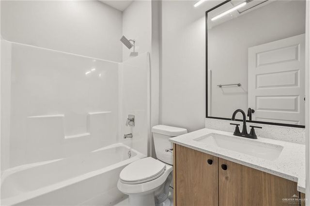4213 Heron Avenue 27, Mcallen, TX 78504