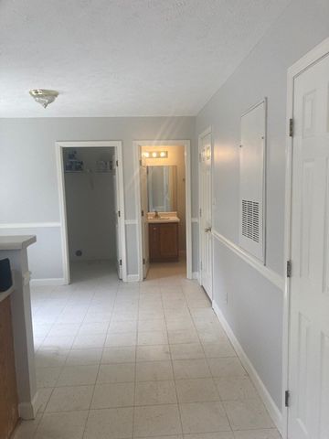 2220 S Rutherford Blvd, Murfreesboro, TN 37130