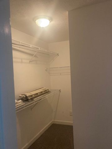 2220 S Rutherford Blvd, Murfreesboro, TN 37130