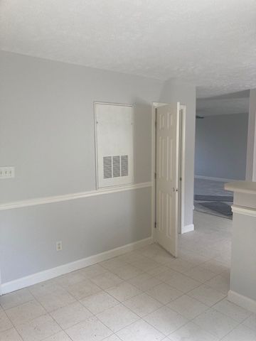 2220 S Rutherford Blvd, Murfreesboro, TN 37130