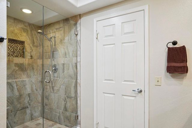 39985 Sweetwater Drive, Palm Desert, CA 92211