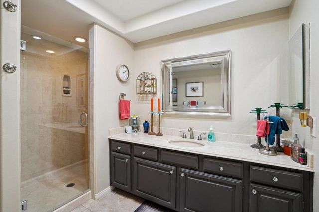 39985 Sweetwater Drive, Palm Desert, CA 92211