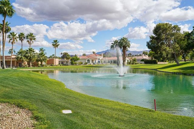 39985 Sweetwater Drive, Palm Desert, CA 92211