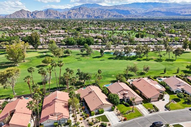 39985 Sweetwater Drive, Palm Desert, CA 92211