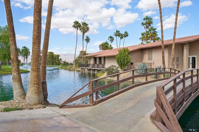 39985 Sweetwater Drive, Palm Desert, CA 92211