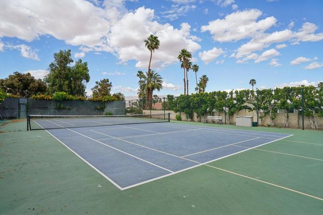 39985 Sweetwater Drive, Palm Desert, CA 92211