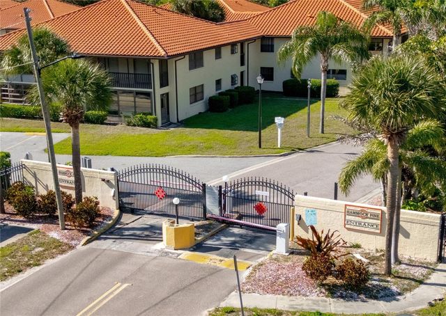 2511 HAMMOCK COURT 2511, Clearwater, FL 33761