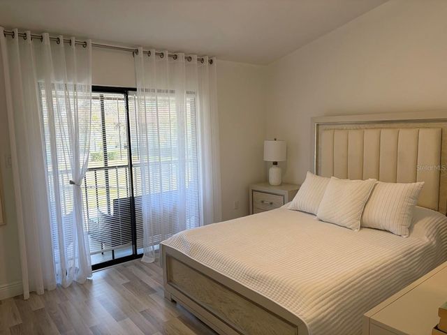 2511 HAMMOCK COURT 2511, Clearwater, FL 33761