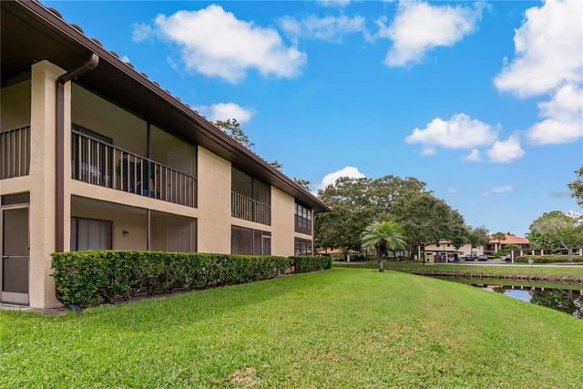 2511 HAMMOCK COURT 2511, Clearwater, FL 33761