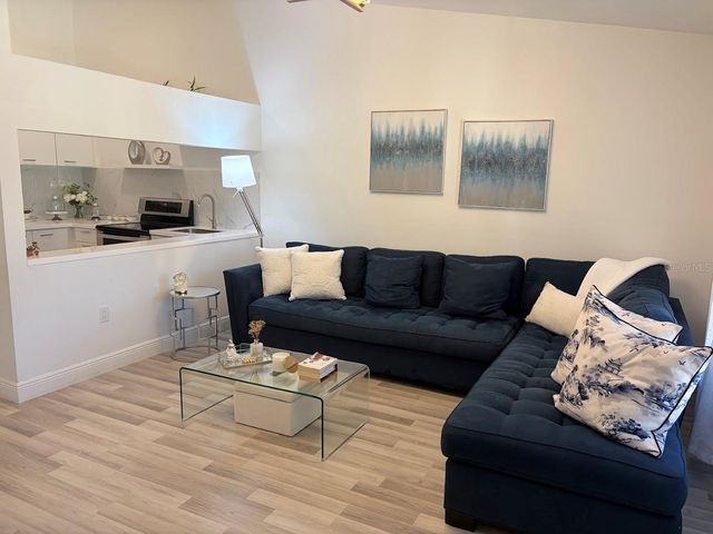 2511 HAMMOCK COURT 2511, Clearwater, FL 33761