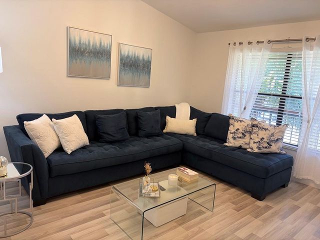 2511 HAMMOCK COURT 2511, Clearwater, FL 33761