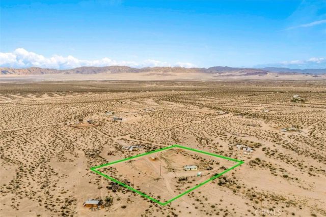 67550 Del Oro Road, 29 Palms, CA 92277
