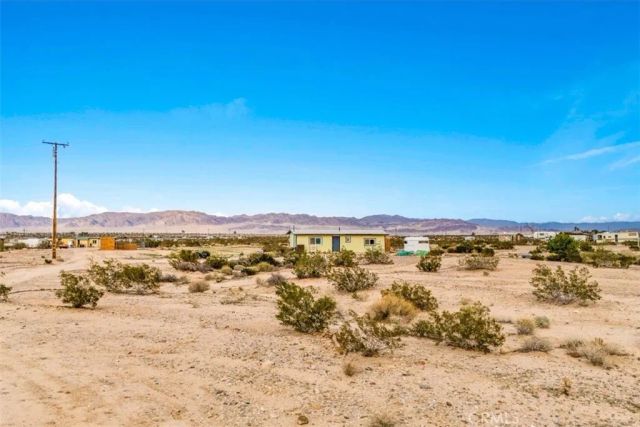 67550 Del Oro Road, 29 Palms, CA 92277