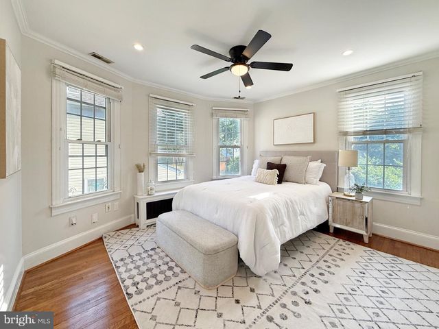 3216 18TH ST NE, Washington, DC 20018