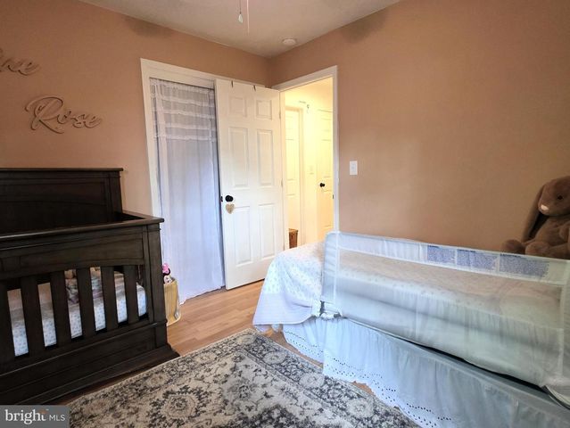4 CAROLEE DR, Dover, DE 19901