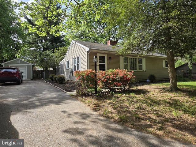 4 CAROLEE DR, Dover, DE 19901