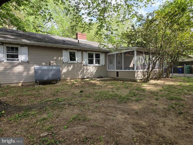 4 CAROLEE DR, Dover, DE 19901