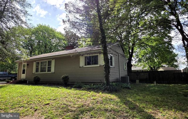 4 CAROLEE DR, Dover, DE 19901